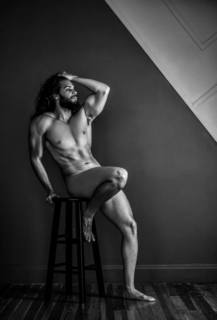 How to Photograph Men in Nude